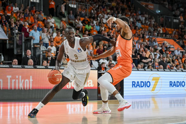 点球的出现 点球的出现